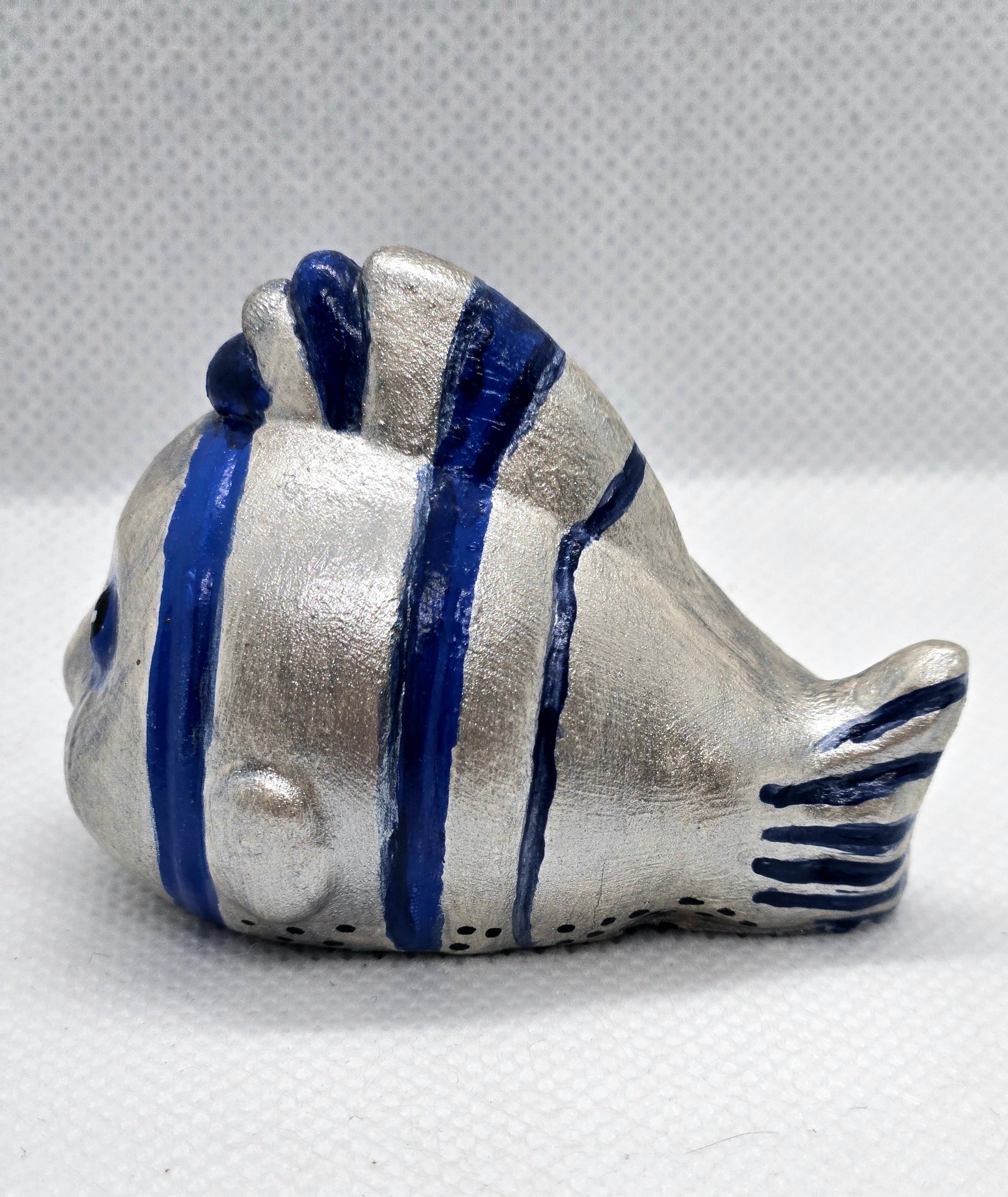 Friendly Silver Fish Plaster Figure
