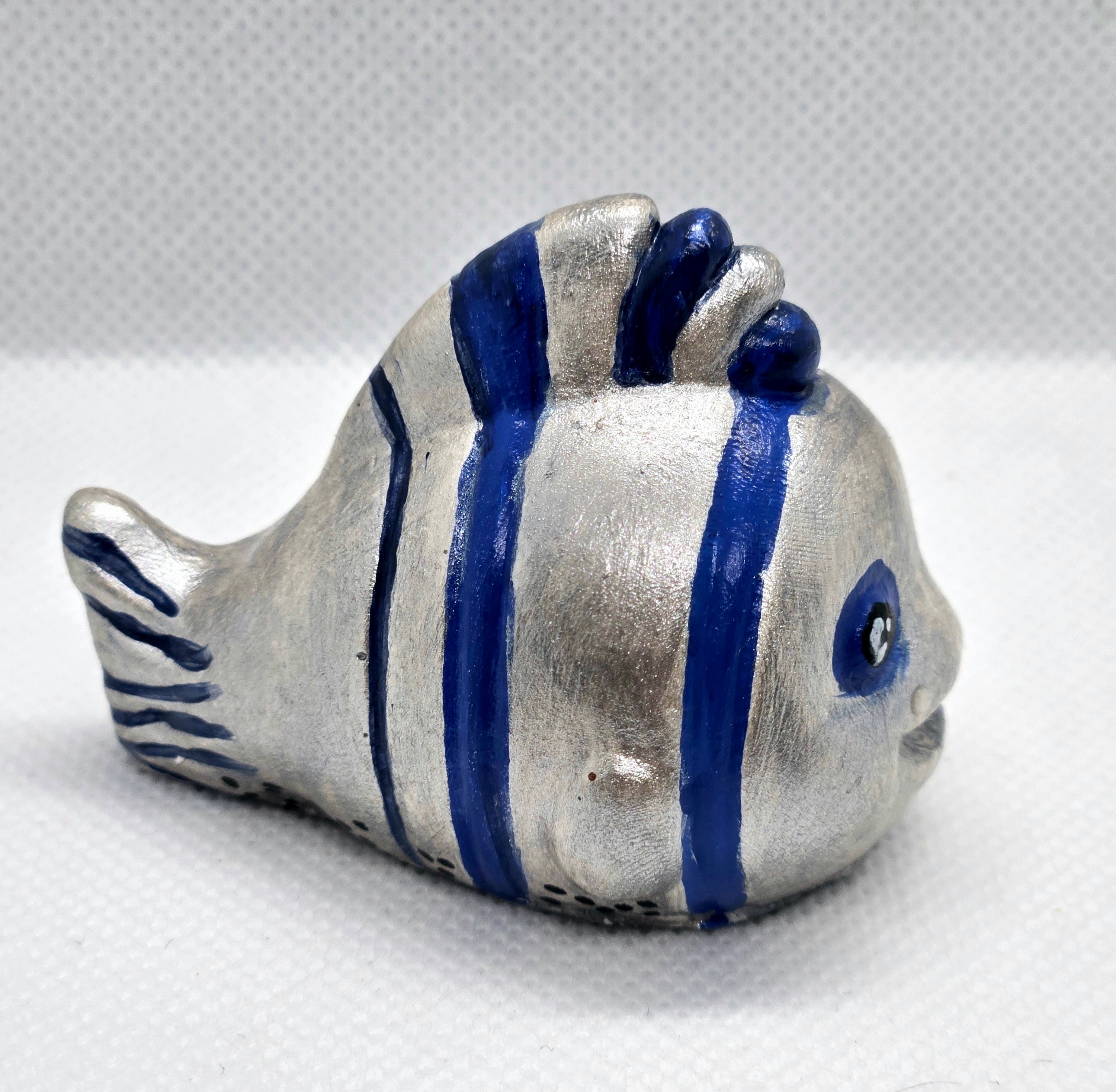 Friendly Silver Fish Plaster Figure