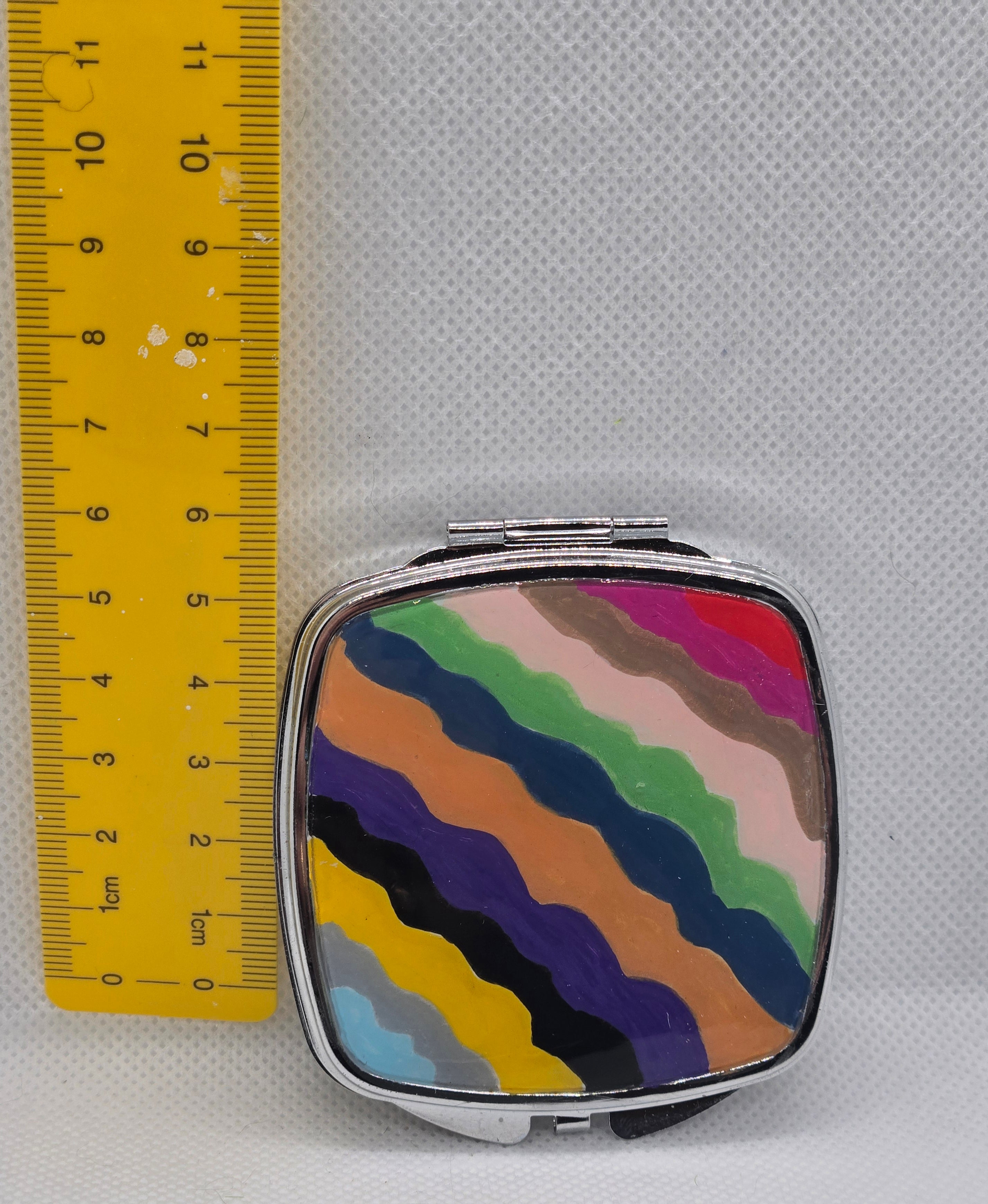 Retro Waves Compact Mirror