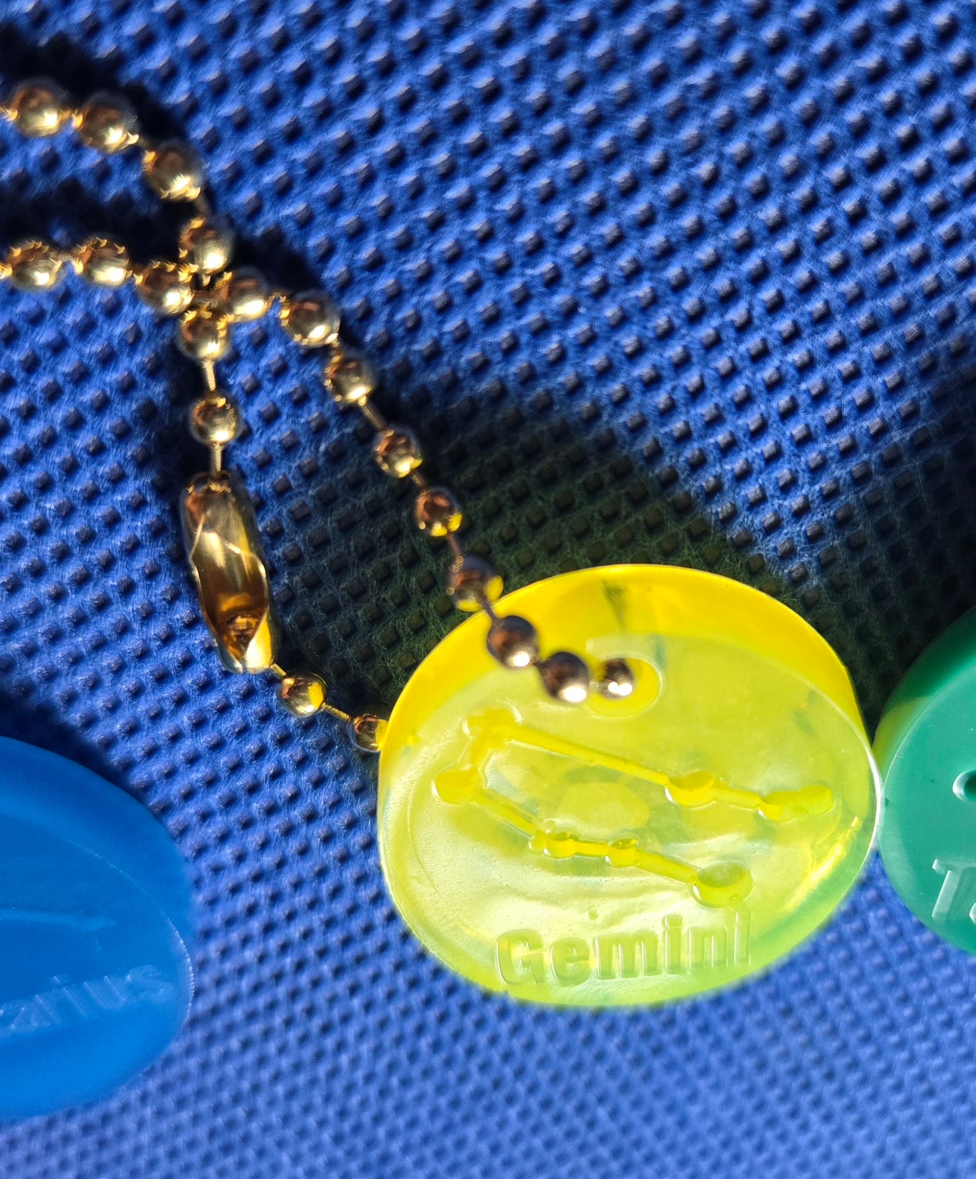Zodiac Keychain Bright Gemini